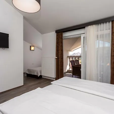 Bed & Breakfast Dosen Iii 3*